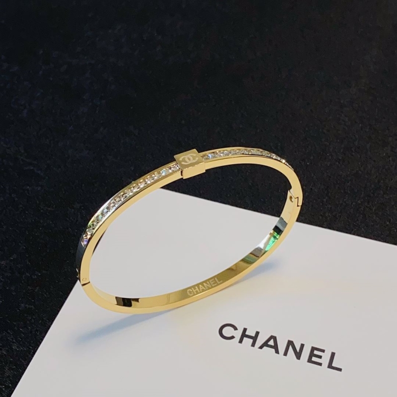 Ch**el bracelets